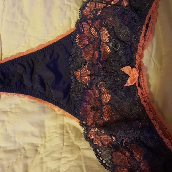 !!!!!SOLD!!!!!36DDD purple with pink lace - Picture 3 of 4